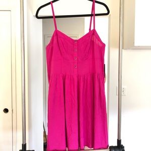 NWT Express sleeveless dress with pockets size L
